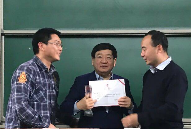 徐小平对话雷鸣——AI 创业仅有科学家是万万不行的