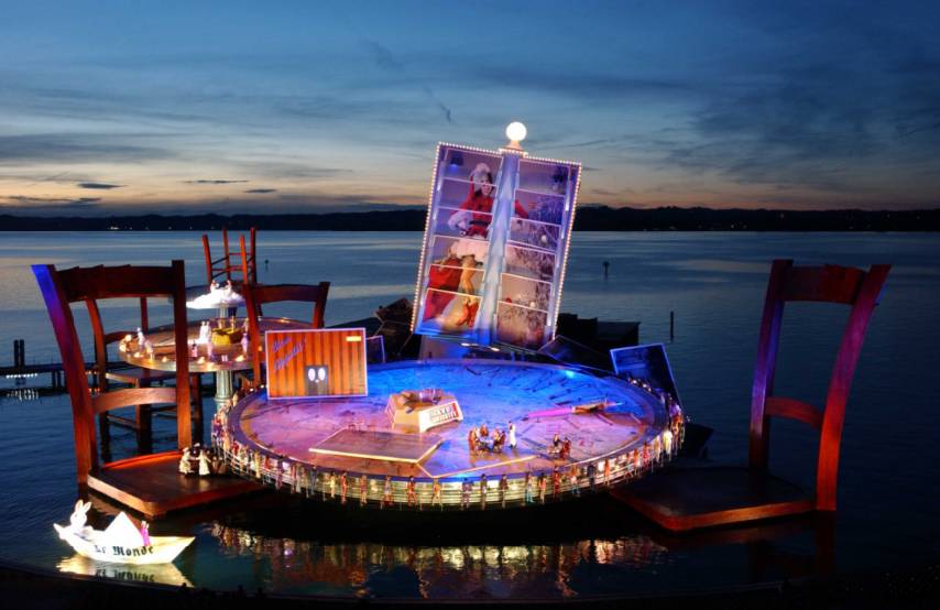 当装置艺术遇上水上歌剧 <wbr>整个世界都被惊艳了！