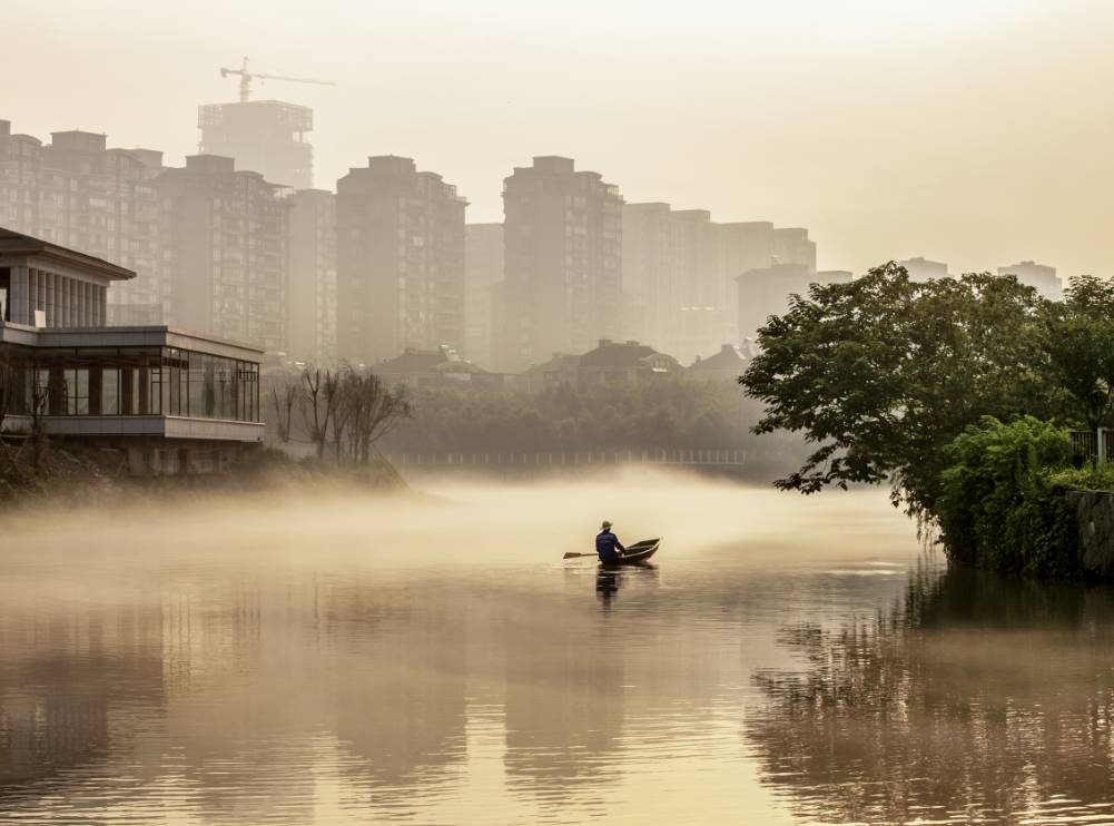 宋 毛滂《夜行船·余英溪泛舟"村名小桃源,上有桃花洞.