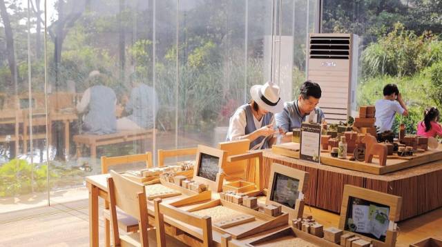 打着喝咖啡的旗号，去韩国做个水当当的美人儿！