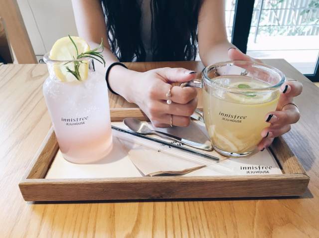 打着喝咖啡的旗号，去韩国做个水当当的美人儿！