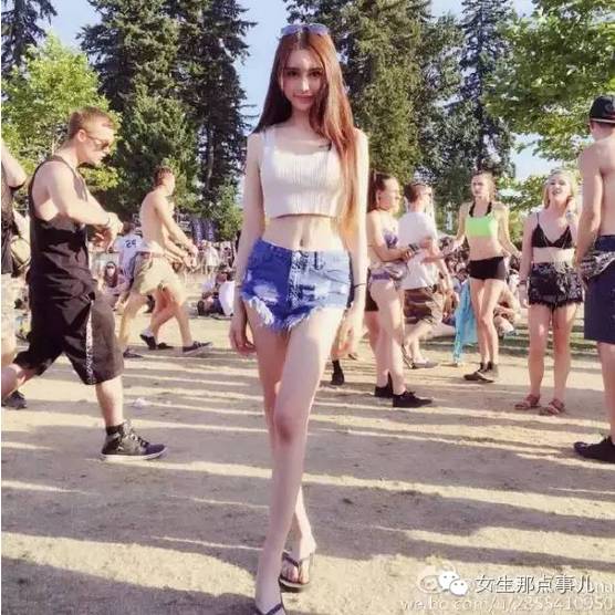 吴亦凡床照算个啥,这才是吴亦凡的女友