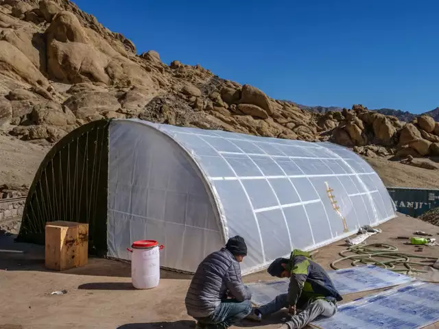 印度工程师开发便携式太阳能帐篷，可部署对峙前线