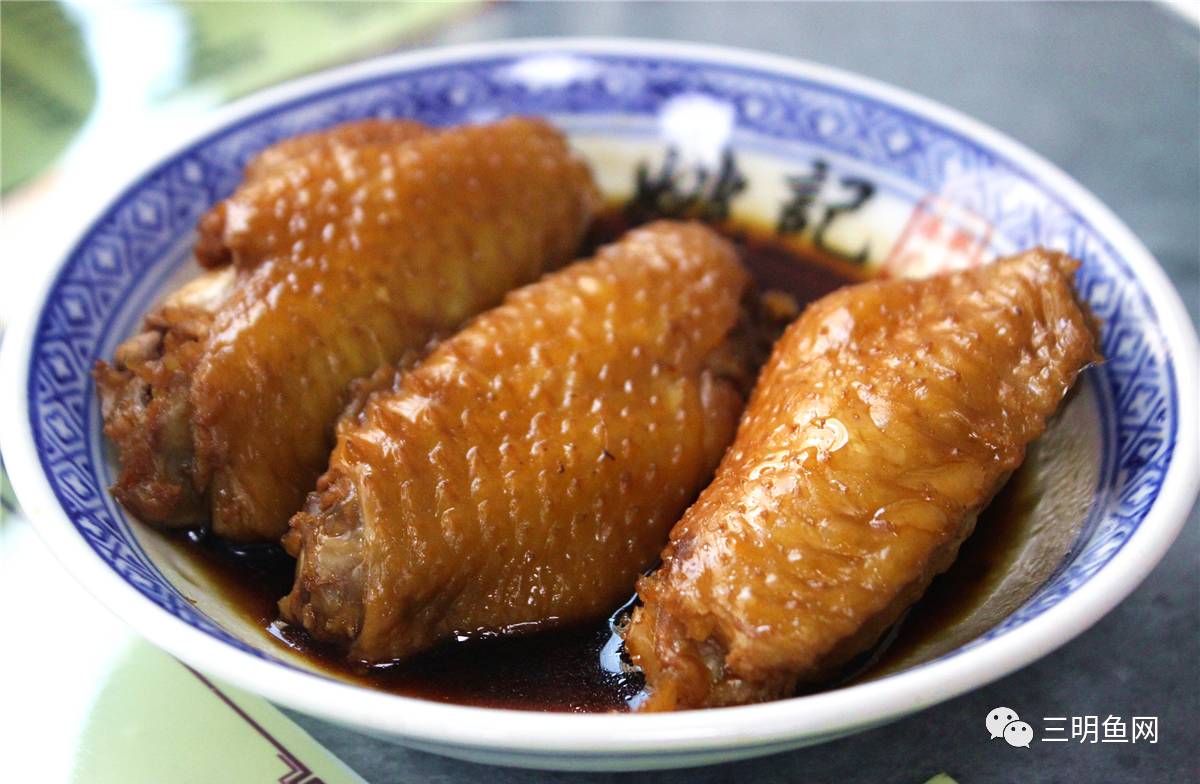 卤水鸡翅 12元/份
