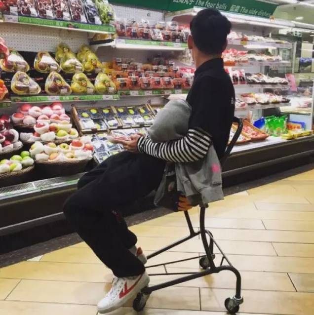 回力warrior和回力区别_回力鞋后面logo是怎么_回力logo