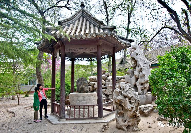 秦济《中山八景诗—雪浪寒斋》备注:全国重点文物保护单位.