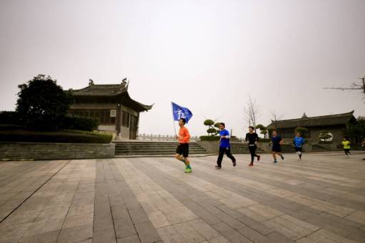 山东鸿运汽车交易广场有限公司（长安汽车）