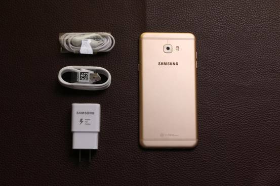 「 三星 蓋樂世 C7 Pro 上手體驗｜TheTime出品」