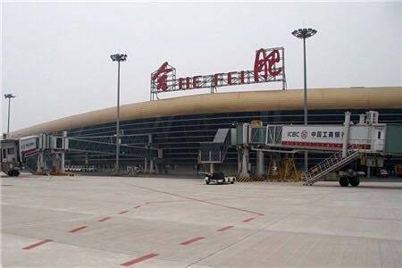 合肥市今年拟按照b类标准开建庐江通用机场,而新桥机场将于2018年