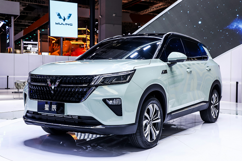 五菱全球银标首款战略型suv要来啦! - 懂车 - 微信号