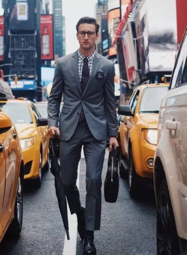 时尚博主街拍_穿搭博主街拍_时尚博主街拍最近