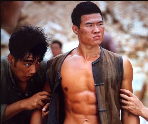 还记得《小兵张嘎》的“嘎子哥”么?现在他变这样了!