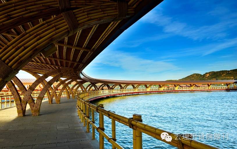 在汉朝以前,滇池,抚仙湖一带建立了古滇国.