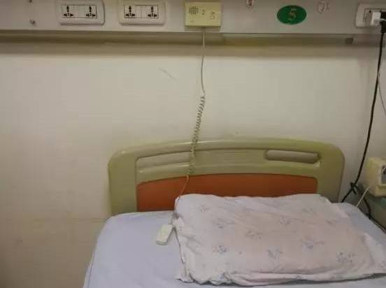 病床怎么摇起来安全使用病床五知道_https://www.jmylbn.com_新闻资讯_第6张