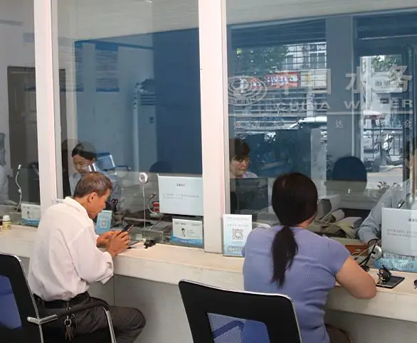 供水员工苦守岗亭 不辞辛劳献礼国庆