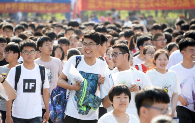 高考在2022年有新规以下三种人群将无法参加高考家长白费了