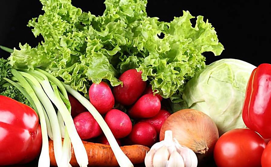 反季节蔬菜和水果