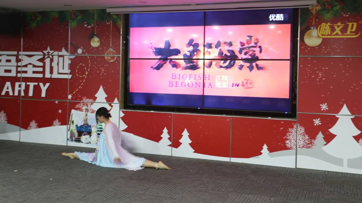 欢乐圣诞,激情高歌!陈文卫外语圣诞Party在银座酒店圆满举办 欢乐圣诞,激情高歌!陈文卫外语圣诞Party在银座酒店圆满举办