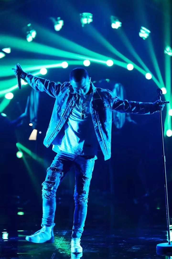 沧海笑滔滔两岸潮是什么歌歌词是什么意思 GAI 在《歌手》中唱的《沧海一声笑》到底好在哪里？