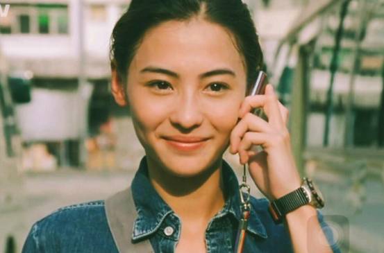 王菲致歉张柏芝,毁了你的家庭谢霆锋爱的终究是你!