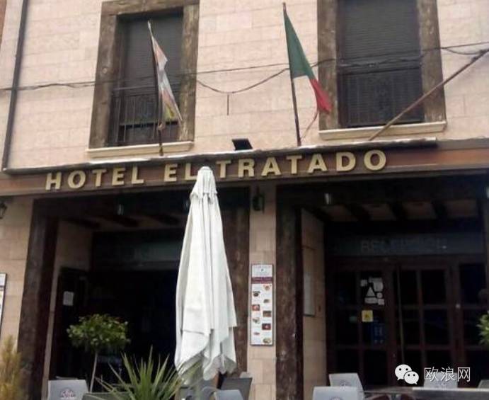 【欧浪网】旅馆经理卷款出逃  把客人全部锁在客栈里