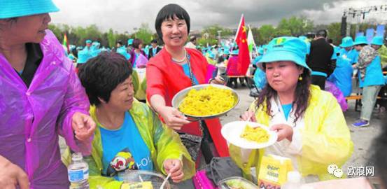 【欧浪网】中国千人旅行团人未抵达争议先行 被质疑哗众取宠