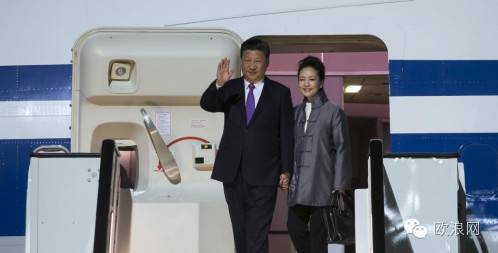 【欧浪网】中国主席习近平与夫人到访加纳利 西国副首相前往接见