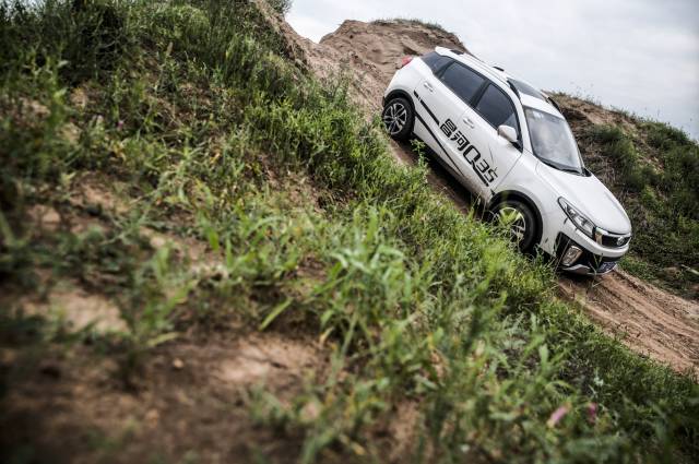 青春炫动 舍我其谁——2017年度中国家用汽车小型SUV组冠军昌河Q35