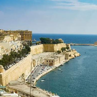 马耳他永居转马耳他护照，住4年少用600个W，全球184个国家免签证