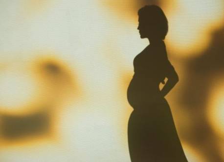 河北一女子怀孕九周后,竟发现“宝宝”根本没在子宫里,而是在···-怀孕期