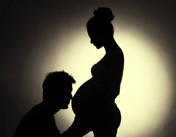 河北一女子怀孕九周后,竟发现“宝宝”根本没在子宫里,而是在···