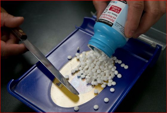 龙虾樱桃没人吃 景点空荡荡 连救命药都没了! 中国停工 老外急疯!