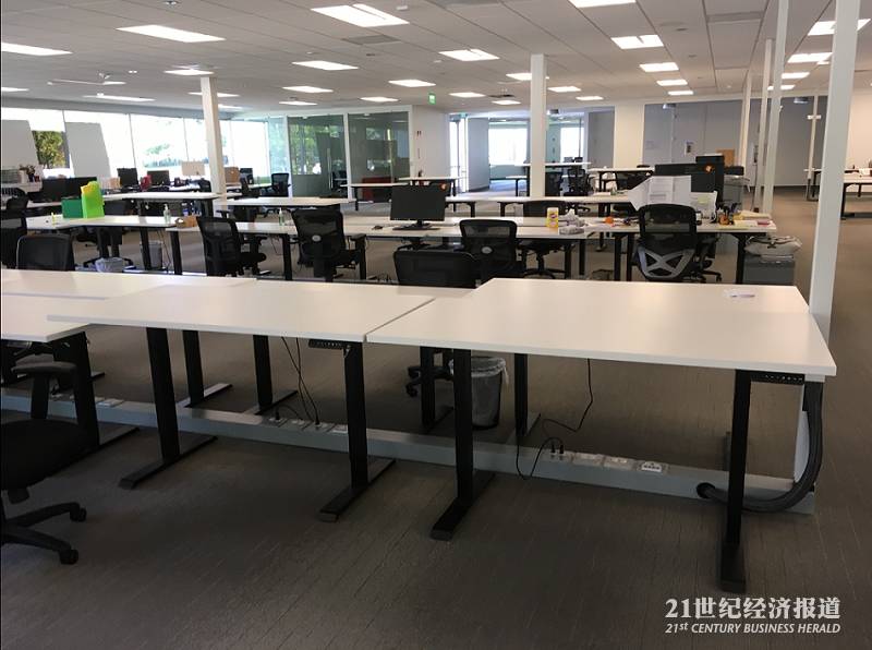 樂視北美辦公室現(xiàn)場
市辦公家具:裁員完成時 家具甩賣中