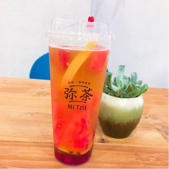 四季春茶搭配西瓜