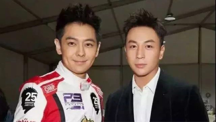 30岁释小龙减肥成功看着像18岁,当年被吐槽长残他妥妥帅回来了!