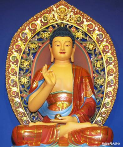 七宝宝塔有着如来全身 要想见其法身 须将十方世界佛陀分身聚集一体