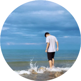 不会游泳的海边少年