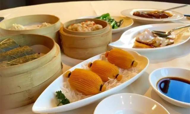 在香港,利苑共有9家分店上榜米其林餐厅,均是1星或者2星,这在世界各地