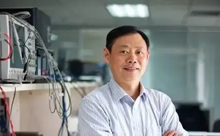 雷军:想找人才一定要不惜血本,想留住人才一定要打造利益共同体 雷军:想找人才一定要不惜血本,想留住人才一定要打造利益共同体