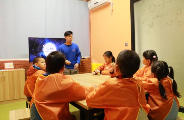 我是小创客冬令营落幕