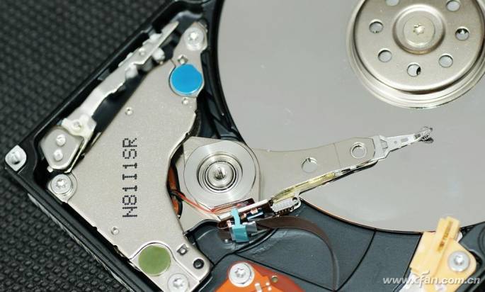 固态硬盘缓存和不缓存的区别_缓存固态硬盘区别大吗_缓存固态硬盘区别大不大