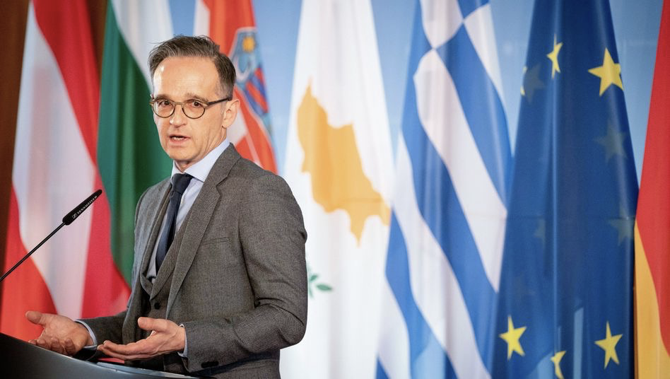 继建议注射消毒液后特朗普又给出一个“治疗方案”