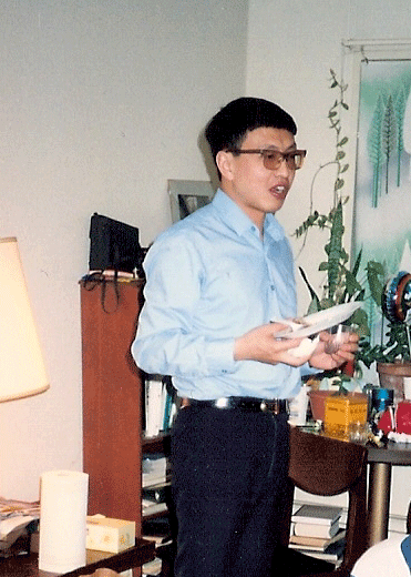 北大尖子生留学被坑,沦为外卖小哥,直到58岁时他却震惊了世界