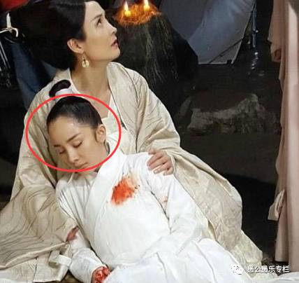 杨幂发际线变秃、开到头顶,像下一个陈奕迅?刘恺威……
