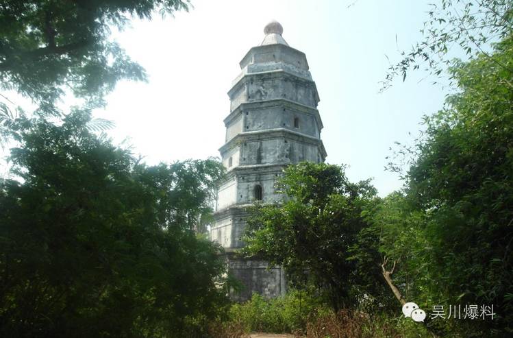 有闻名遐迩的吴川八景,有新石器时代梧山岭贝丘遗址,有晋代茂山书院