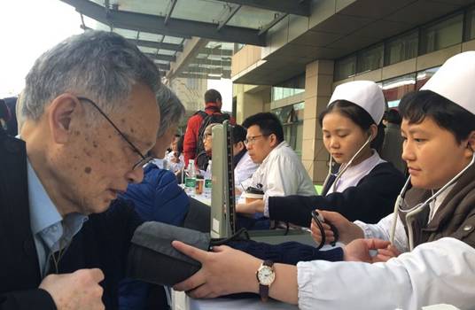 南京几个区_南京有几个区_南京玄式区世纪缘湖滨花园酒店