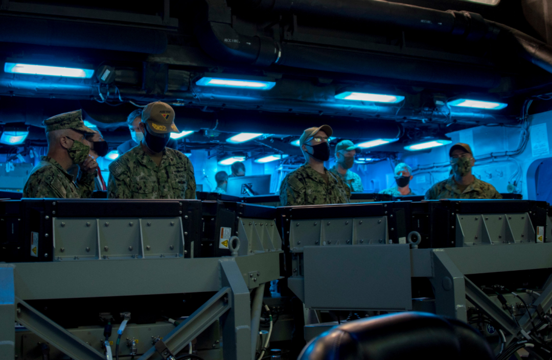 美国海军无人作战迈出关键一步，首次举行有人无人混合作战演习