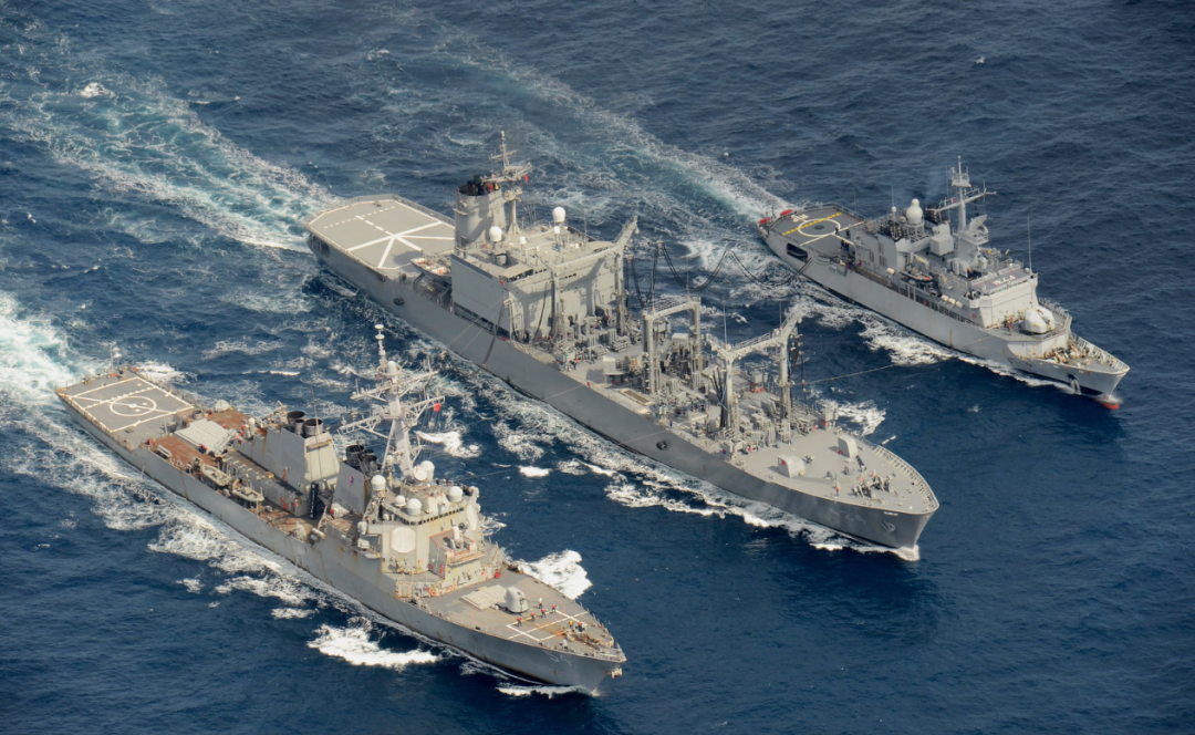 日美法战舰在日本附近开展联合演练 日媒称有意牵制中国