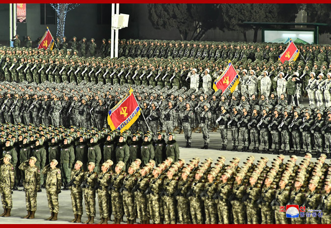 金正恩出席朝鲜盛大阅兵式