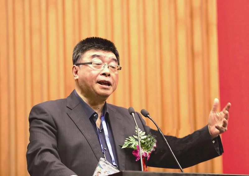 恭祝厦门企通宝集团创始人"郭易鑫"加冕厦门经济十大风云人物